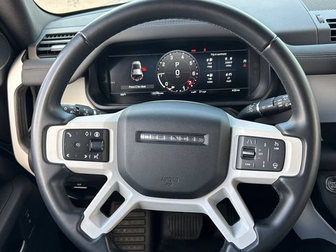 Used 2025 Land Rover Defender 110 S AWD/4WD image 22