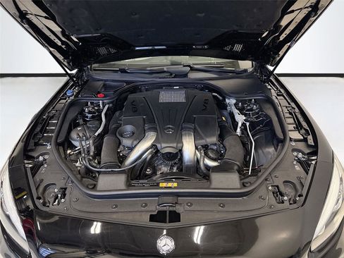 Used 2017 Mercedes-Benz SL 550 image 30