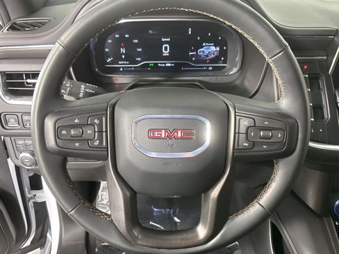 Used 2024 GMC Yukon AT4 image 18