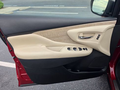 Certified 2024 Nissan Murano SL FWD image 18