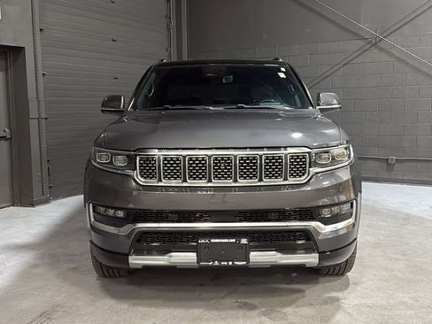 Used 2022 Jeep Grand Wagoneer Series II AWD/4WD image 2