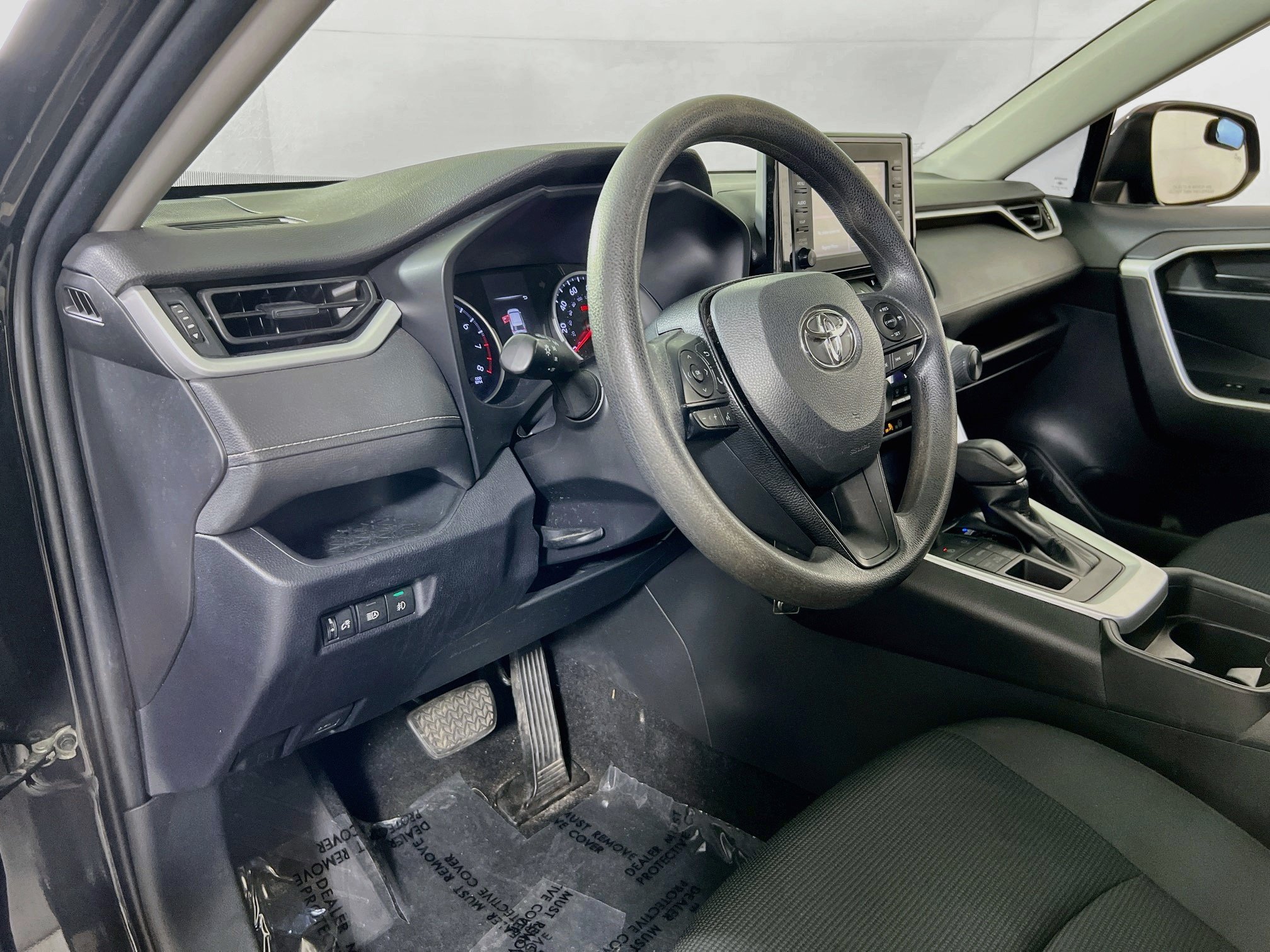 Used 2019 Toyota RAV4 LE w/ All Weather Liner Package AWD/4WD image 9