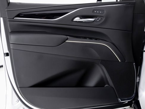 Used 2023 Cadillac Escalade V image 22