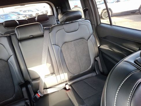 New 2025 Jeep Grand Cherokee L Altitude AWD/4WD image 16