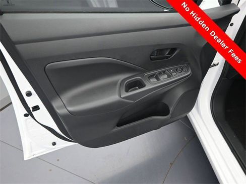 New 2025 Nissan Versa S w/ Trunk Package image 25