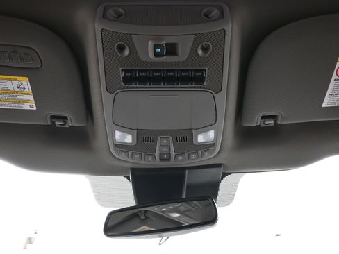Used 2021 Ford F250 Lariat AWD/4WD image 27