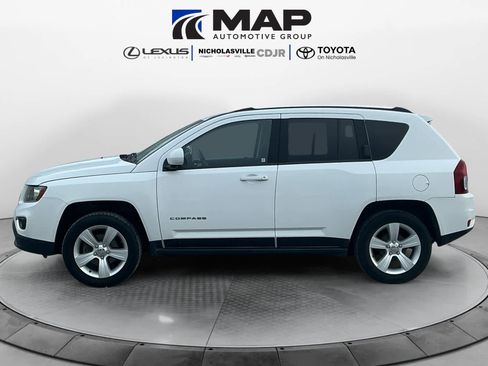 Used 2015 Jeep Compass High Altitude image 2