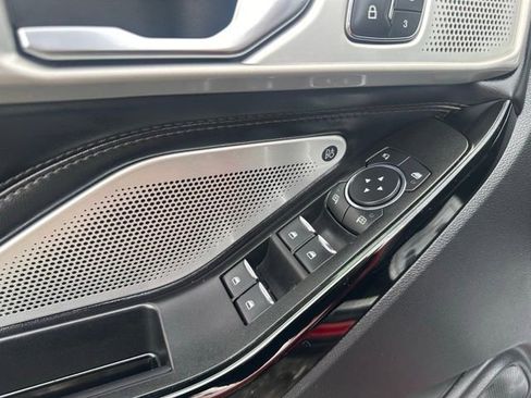 Used 2022 Ford Explorer Platinum w/ Equipment Group 601A image 13