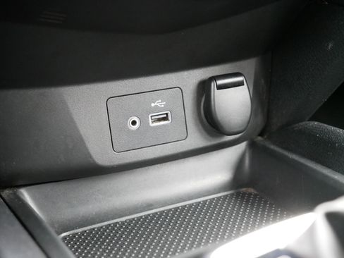 Certified 2022 Nissan Rogue Sport S image 32