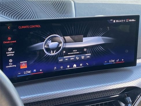 Certified 2025 BMW M440i Coupe w/ Premium Package image 31