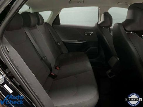 Used 2025 Kia K4 LX image 69