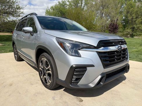 Certified 2023 Subaru Ascent Limited w/ Technology Package AWD/4WD image 8