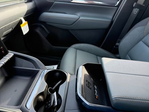 New 2026 GMC Terrain AT4 w/ Convenience Package III image 32