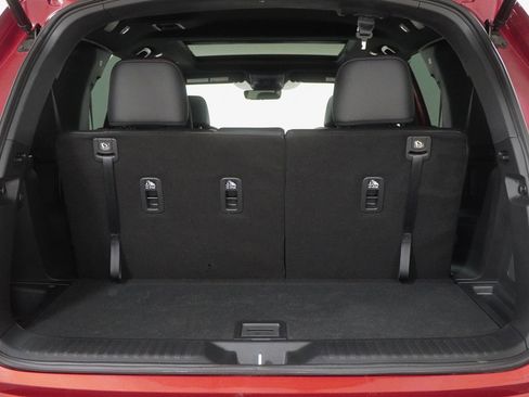 Used 2025 Honda Pilot Black Edition image 10