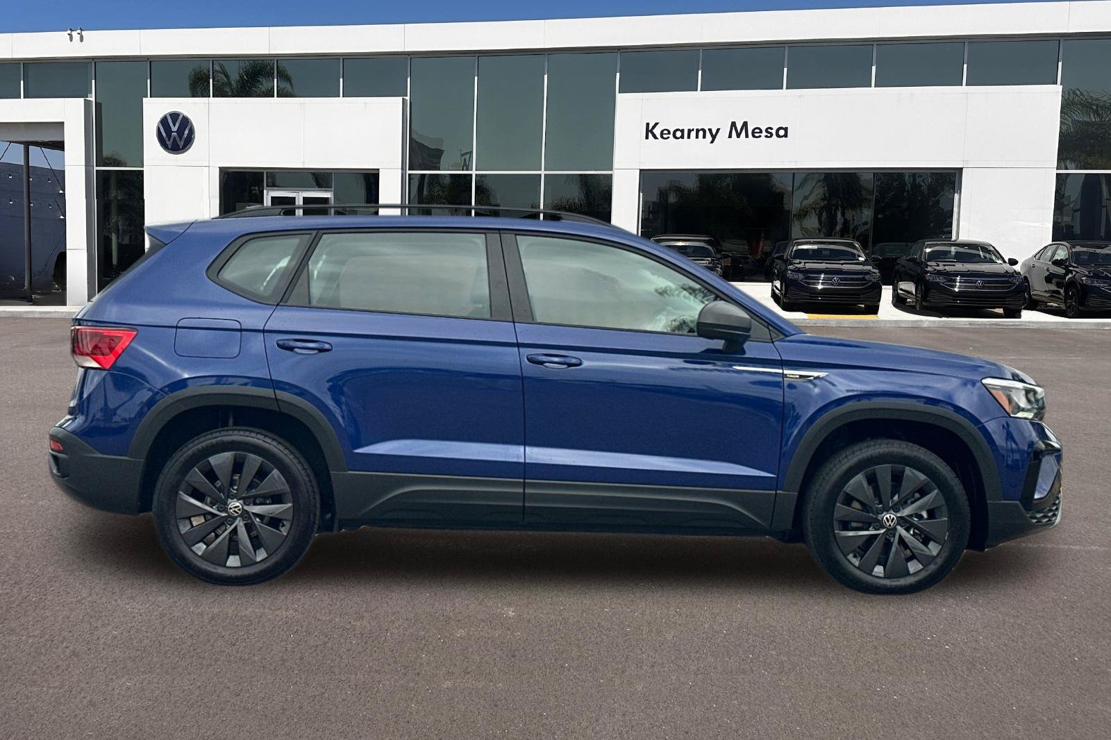 Used 2023 Volkswagen Taos S FWD image 3