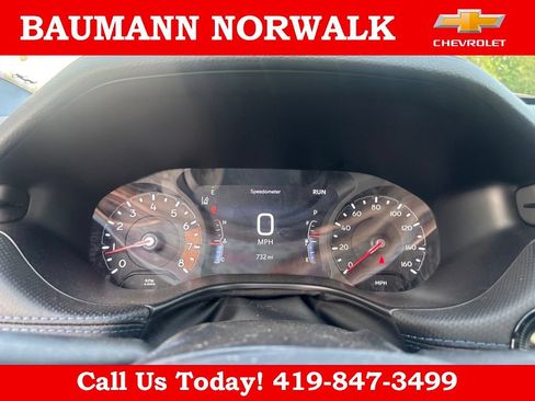 Used 2026 Jeep Compass Latitude w/ Sun and Sound Group AWD/4WD image 7