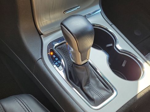 Used 2022 Jeep Grand Cherokee Laredo X image 36