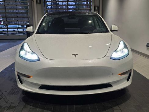Used 2022 Tesla Model 3 image 10