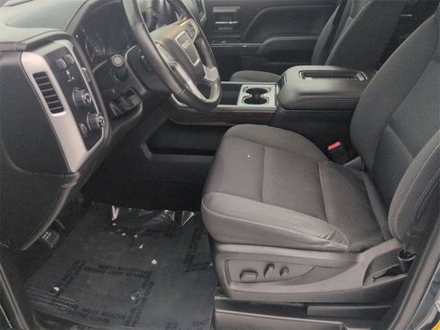 Used 2018 GMC Sierra 1500 SLE w/ SLE Value Package image 11