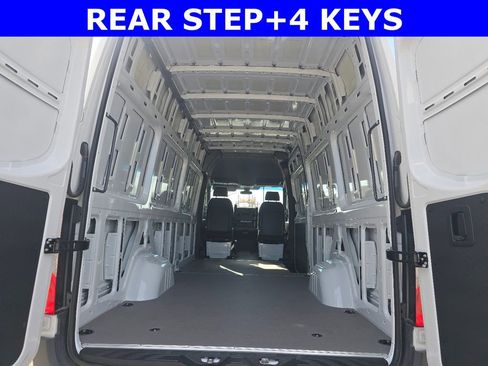 New 2025 Mercedes-Benz Sprinter 2500 image 12
