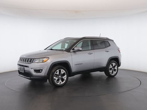 Certified 2019 Jeep Compass Limited w/ Safety & Security Group image 39