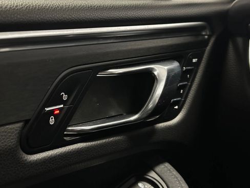 Used 2018 Porsche Macan GTS image 43