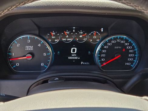 Used 2017 GMC Yukon SLT w/ Open Road Package AWD/4WD image 30