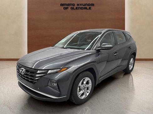 Used 2024 Hyundai Tucson SE image 2