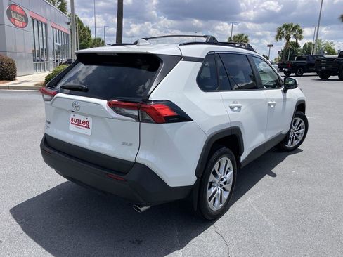 Used 2024 Toyota RAV4 XLE Premium FWD image 5
