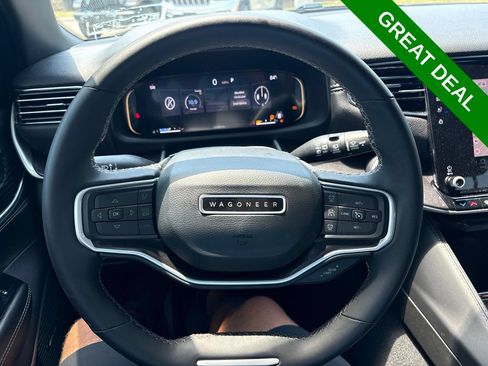 Used 2023 Jeep Wagoneer 4WD w/ Premium Group I image 26