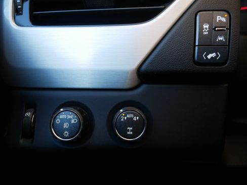 Used 2017 GMC Yukon XL SLT image 26