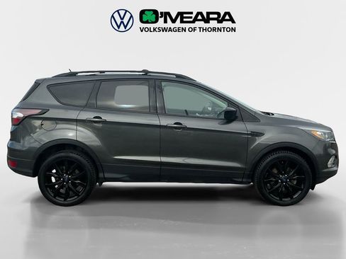 Used 2018 Ford Escape SE w/ SE Sport Appearance Package image 6
