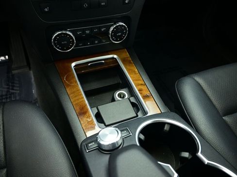 Used 2015 Mercedes-Benz GLK 350 4MATIC image 23