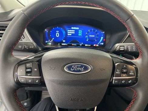Used 2022 Ford Escape SEL w/ SEL Stealth AWD Package image 25