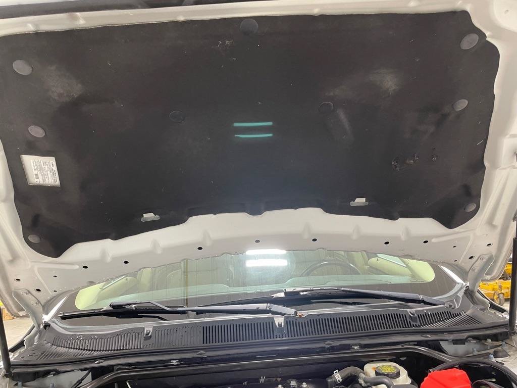 Used 2014 Ford Taurus SEL w/ Equipment Group 201A FWD image 40