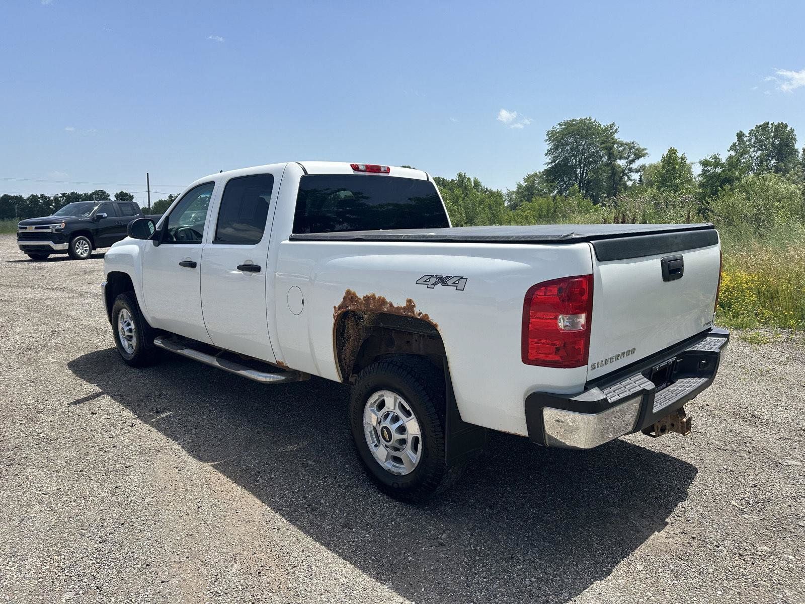 Used 2014 Chevrolet Silverado 2500 LT AWD/4WD image 4