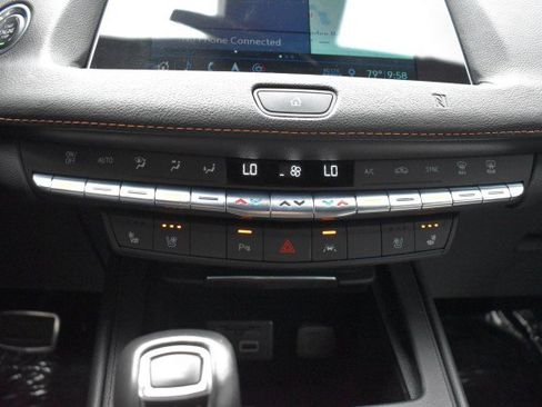 Used 2019 Cadillac XT4 Sport AWD/4WD image 21