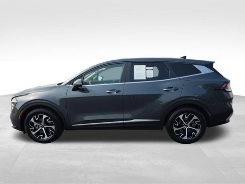 Used 2025 Kia Sportage EX FWD image 2