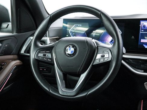 Used 2025 BMW X5 sDrive40i w/ Parking Assistance Package RWD image 16