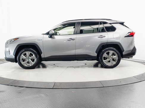 Used 2019 Toyota RAV4 Limited w/ Limited Grade Weather Package AWD/4WD image 8