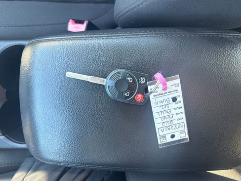 Used 2012 Ford Focus SEL w/ SEL/Titanium Winter Pkg image 37