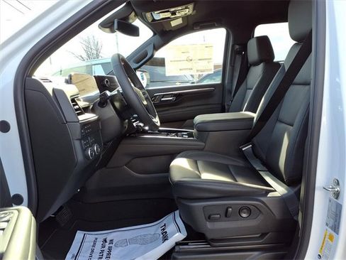 New 2026 Chevrolet Suburban LT w/ Comfort Package image 14