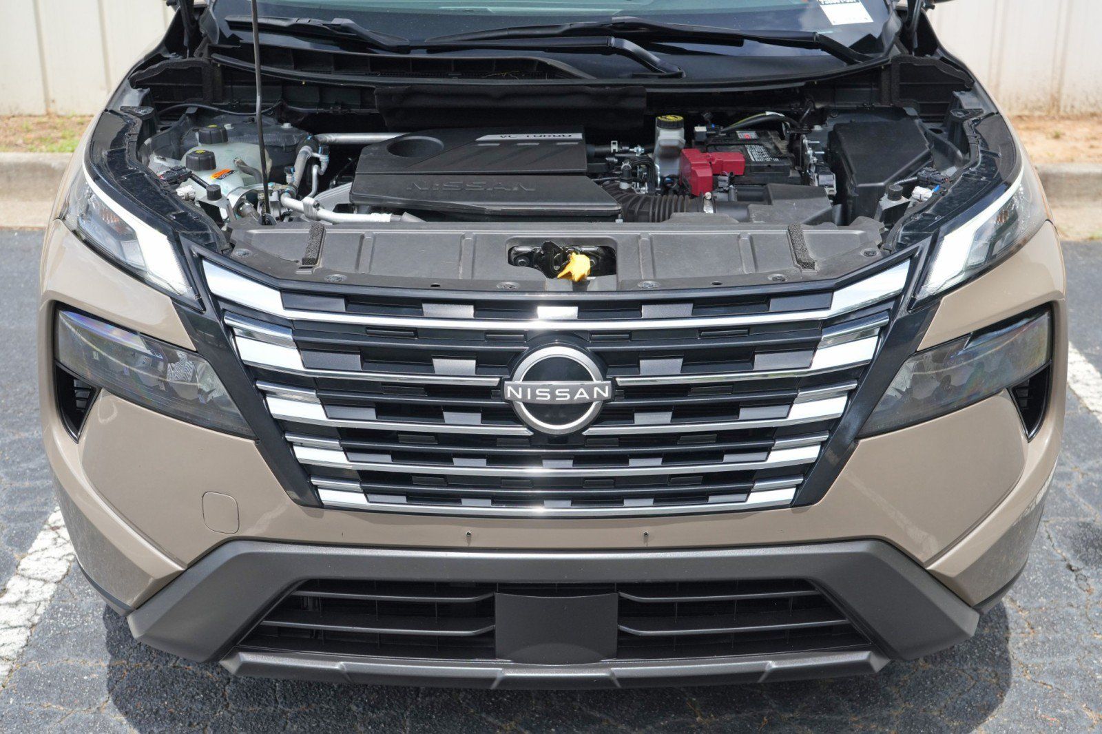 Used 2024 Nissan Rogue SV w/ SV Premium Package FWD image 7