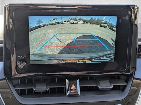 Used 2025 Toyota Corolla LE w/ LE Premium Package image 14