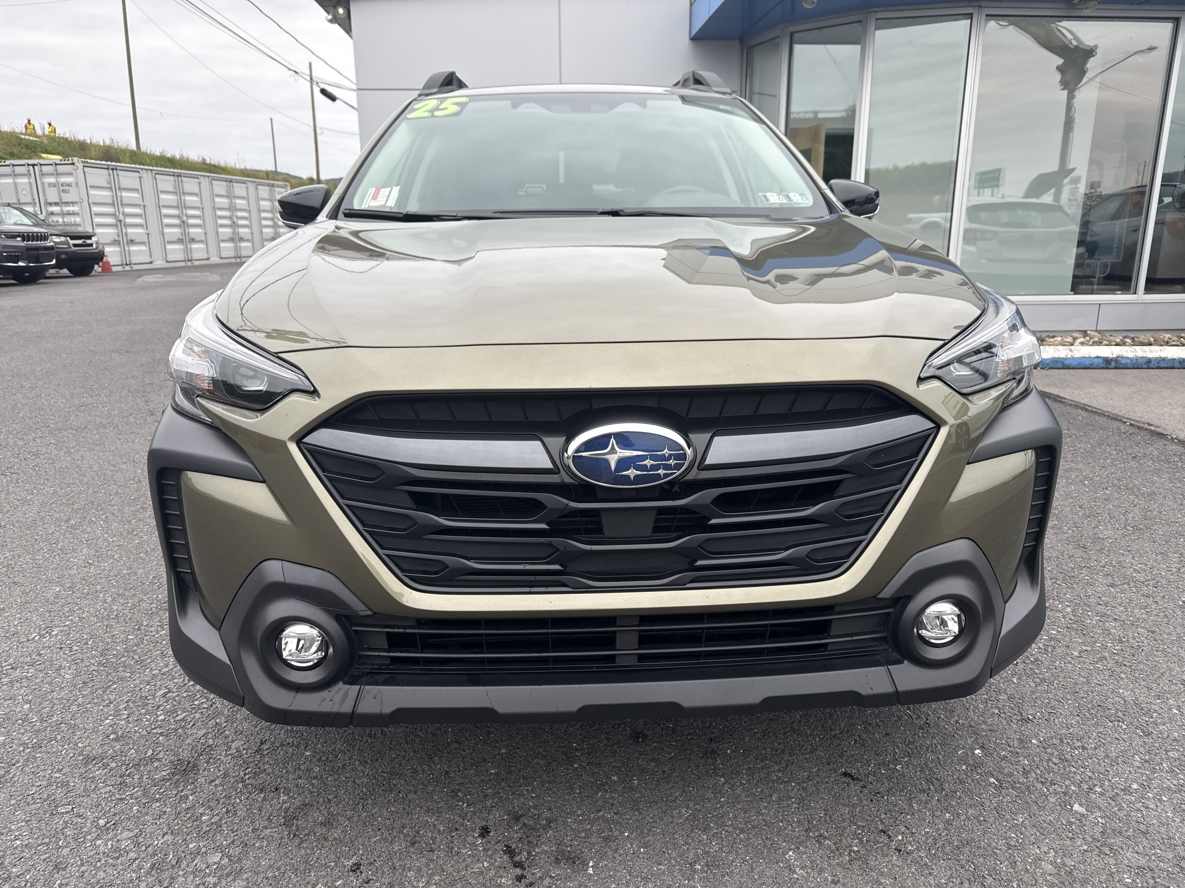 Used 2025 Subaru Outback Premium AWD/4WD image 8