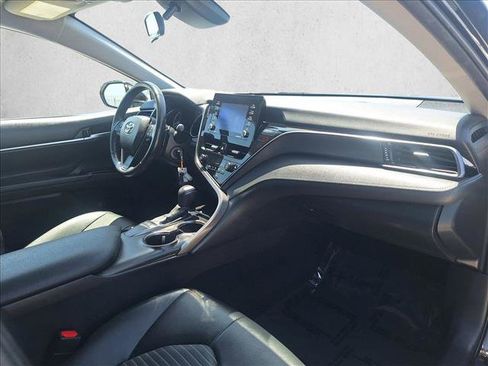 Used 2024 Toyota Camry SE FWD image 19
