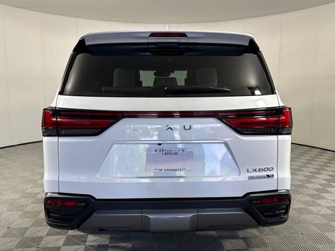 Used 2024 Lexus LX 600 4WD w/ Appearance Package image 7
