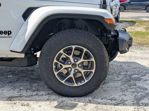 New 2026 Jeep Gladiator Sport AWD/4WD image 11