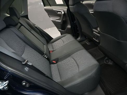 Used 2025 Toyota RAV4 XLE w/ Convenience Package FWD image 15