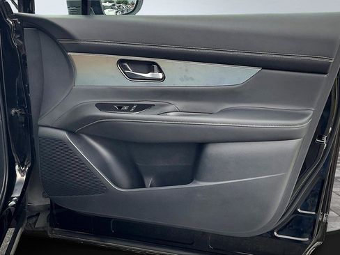 Certified 2025 Nissan Murano SL image 24